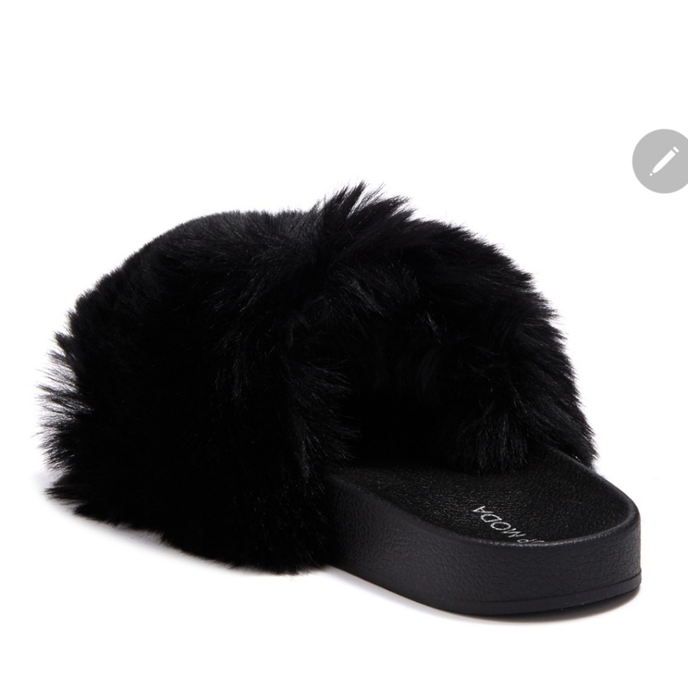 Furry Slides - Picture 5 of 5